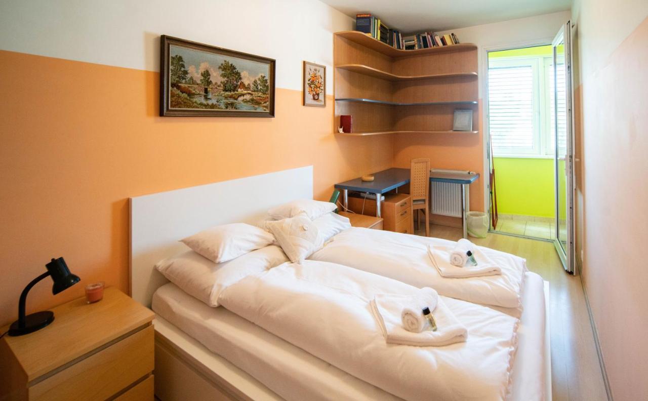 Free Parking Amphitheater Apartment - Wifi, Ac, Tv 부다페스트 외부 사진